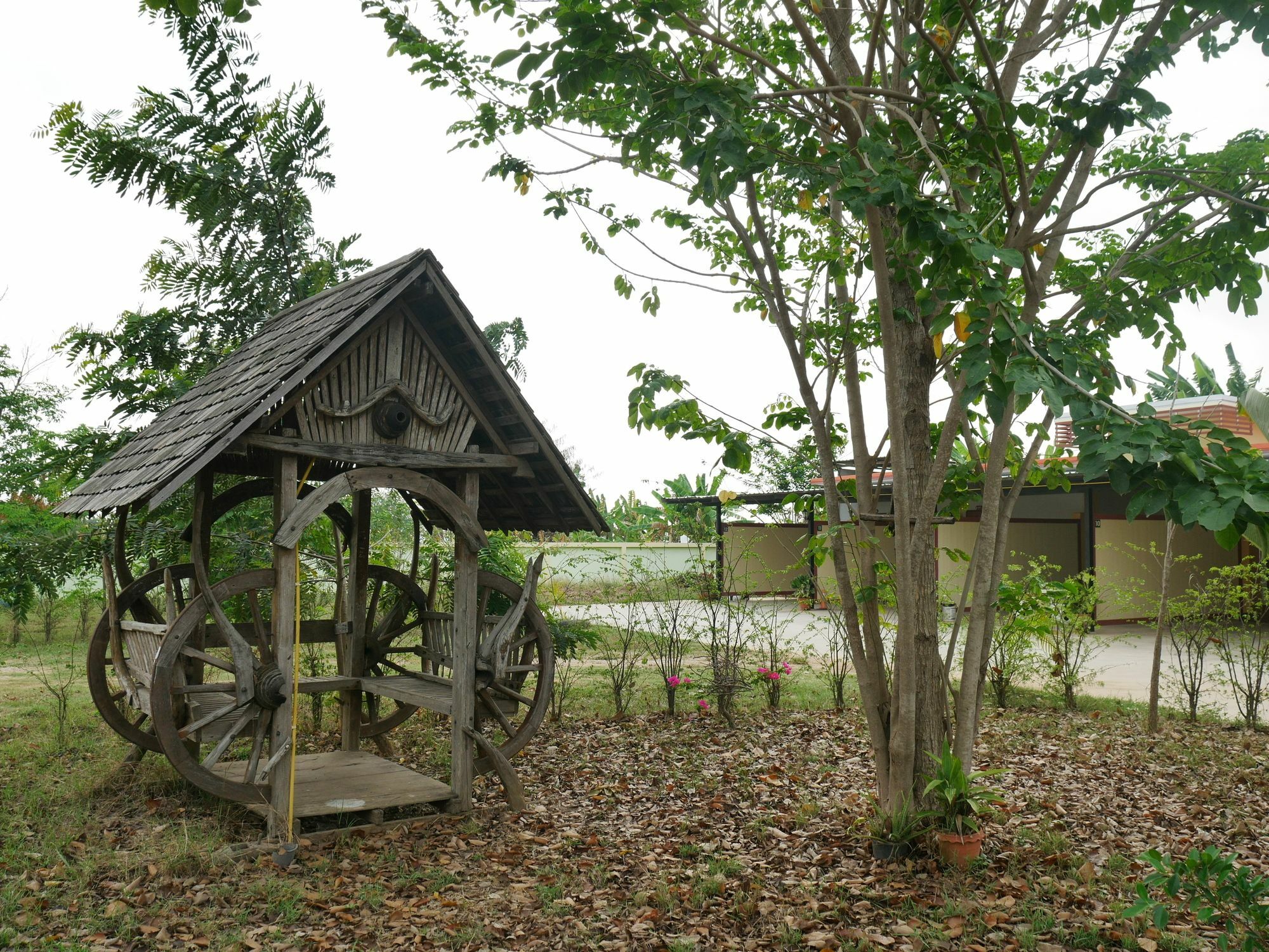 Viriya Resort Phitsanulok Ngoại thất bức ảnh